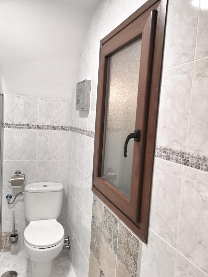 Apartamento Ilarcuris Con Patio Privado Toledo Bagian luar foto