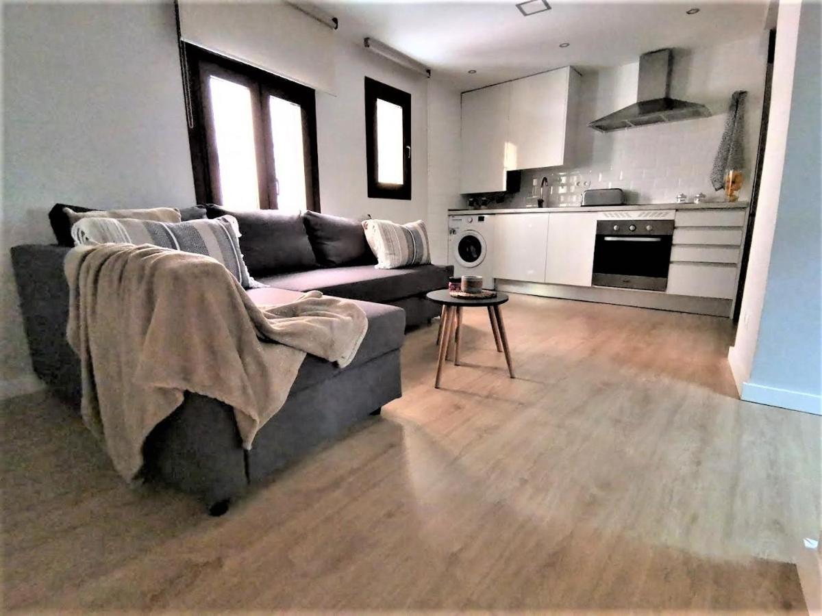 Apartamento Ilarcuris Con Patio Privado Toledo Bagian luar foto