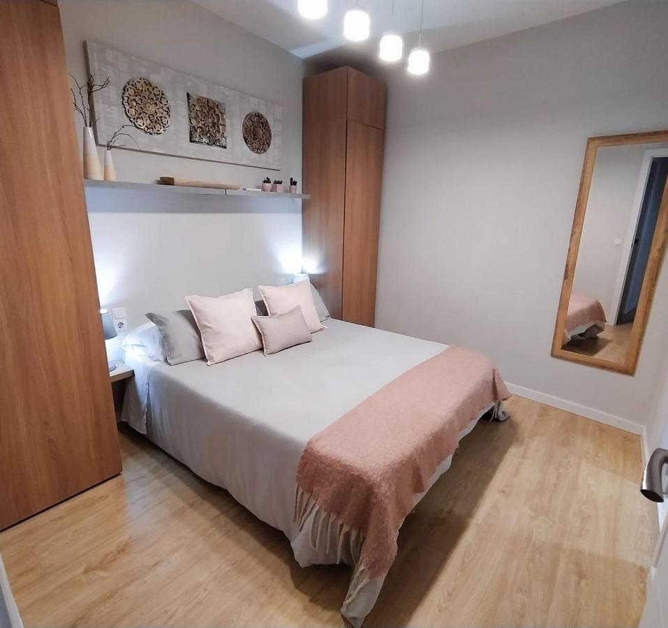 Apartamento Ilarcuris Con Patio Privado Toledo Bagian luar foto