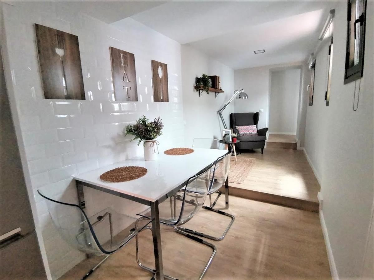 Apartamento Ilarcuris Con Patio Privado Toledo Bagian luar foto