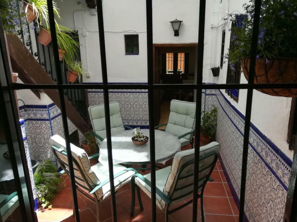 Apartamento Ilarcuris Con Patio Privado Toledo Bagian luar foto