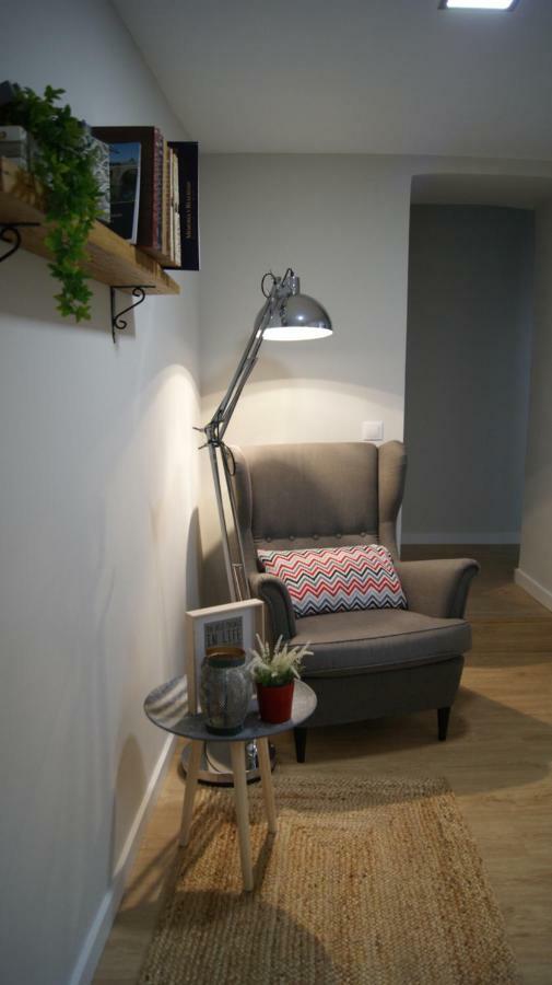 Apartamento Ilarcuris Con Patio Privado Toledo Bagian luar foto