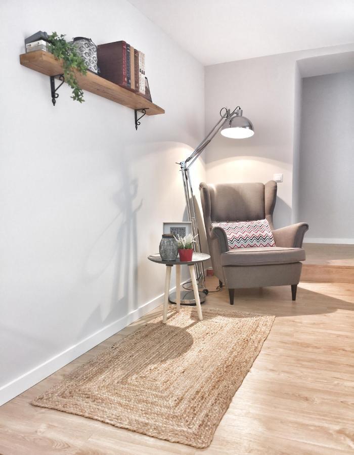 Apartamento Ilarcuris Con Patio Privado Toledo Bagian luar foto